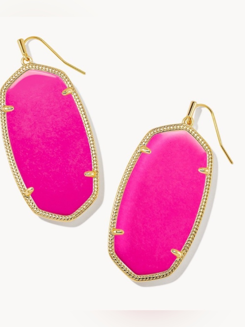 Absolutely stunning, authentic, bright baby pink fashionable earrings, must have